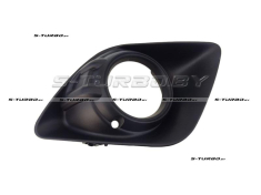 Решетка в бампер (правая) с отв. под противотуманку