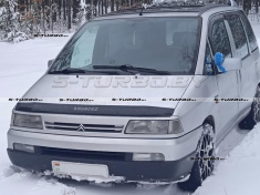 Дефлектор капота