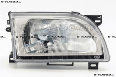 Передняя фара (правая) стекло пластиковое