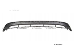 Решетка в бампер (центральная)