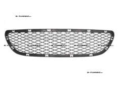 Решетка в бампер (центральная)