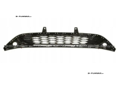Решетка в бампер, с отв. под противотуманку