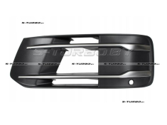 Решетка в бампер (левая) с отв. под парктроник
