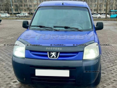 Дефлектор капота