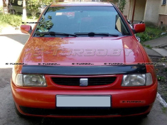 Дефлектор капота