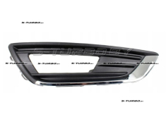 Решетка в бампер (правая) с отв. под противотуманку, с хром. накладкой