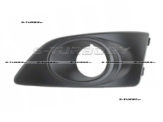 Решетка в бампер (левая) с отв. под противотуманку