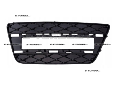 Решетка в бампер (правая)