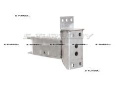 Кронштейн переднего бампера (правый)