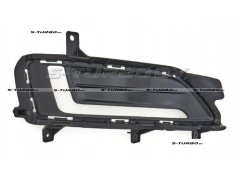 Решетка в бампер (правая) с отв. под фару дневного света