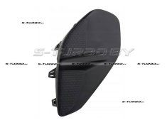 Решетка в бампер (правая) без отв. под противотуманку