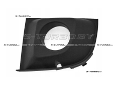 Решетка в бампер (левая) с отв. под противотуманку