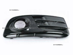 Решетка в бампер (правая) с отв. под противотуманку