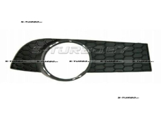 Решетка в бампер (правая) с отв. под противотуманку