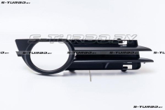 Решетка в бампер (правая) с отв. под противотуманку