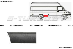 Крыло заднее (правое) нижняя часть, перед колесом, средняя база, заводской штамп