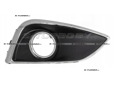 Решетка в бампер (правая) с хромом, с отв. под противотуманку