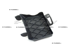 Заглушка отверстия крюка (передняя) правая