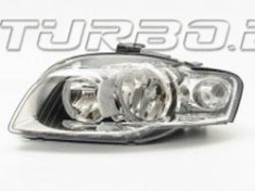 Передняя фара (левая) с белым колпачком на поворотник