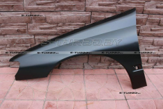 Крыло переднее (левое) с отв. под повторитель, оцинкованная сталь