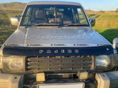 Дефлектор капота