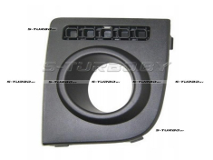 Решетка в бампер (левая) с отв. под противотуманку