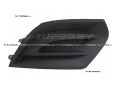 Решетка в бампер (правая) без отв. под противотуманку