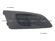 Решетка в бампер (правая) без отв. под противотуманку