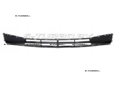 Решетка в бампер, без отв. под противотуманки