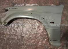 Крыло переднее (левое) с отв. под повторитель (большой) с отв под накладку и молдинг, сталь