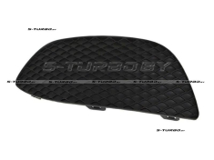 Решетка в бампер (правая) без отв. под хром. накладки