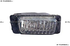 Противотуманная фара (правая)