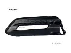 Решетка в бампер (левая) c отв. под противотуманку, usa-type