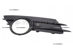 Решетка в бампер (правая) с отв. под противотуманку