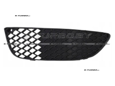 Решетка в бампер (левая) без отв. под противотуманку