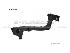 Кронштейн заднего бампера (правый)