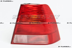 Задний фонарь (правый) с белой вставкой