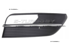 Решетка в бампер (правая) c отв. под противотуманку