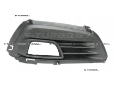 Решетка в бампер (правая) с отв. под противотуманку