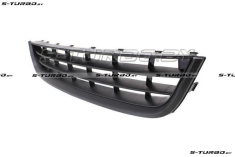 Решетка в бампер (центральная)