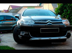 Накладка переднего бампера