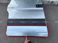 Дверь боковая сдвижная (правая) нижняя наружная часть, ремкомплект