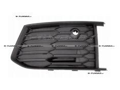 Решетка в бампер (левая) с отв. под парктроник, для версии s-line