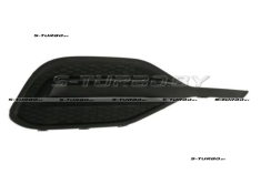 Решетка в бампер (правая) без отв. под противотуманку, 2020-2022