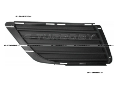 Решетка в бампер (правая) без отв. под противотуманку