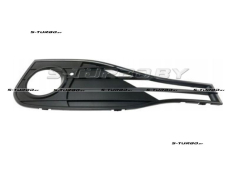 Решетка в бампер (правая) с отв. под противотуманку