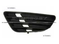 Решетка в бампер (левая) без отв. под противотуманку