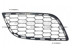 Решетка в бампер (центральная) правая часть