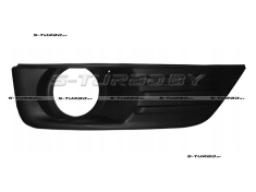 Решетка в бампер (правая) c отв. под противотуманку