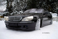 Накладка переднего бампера CARLSSON